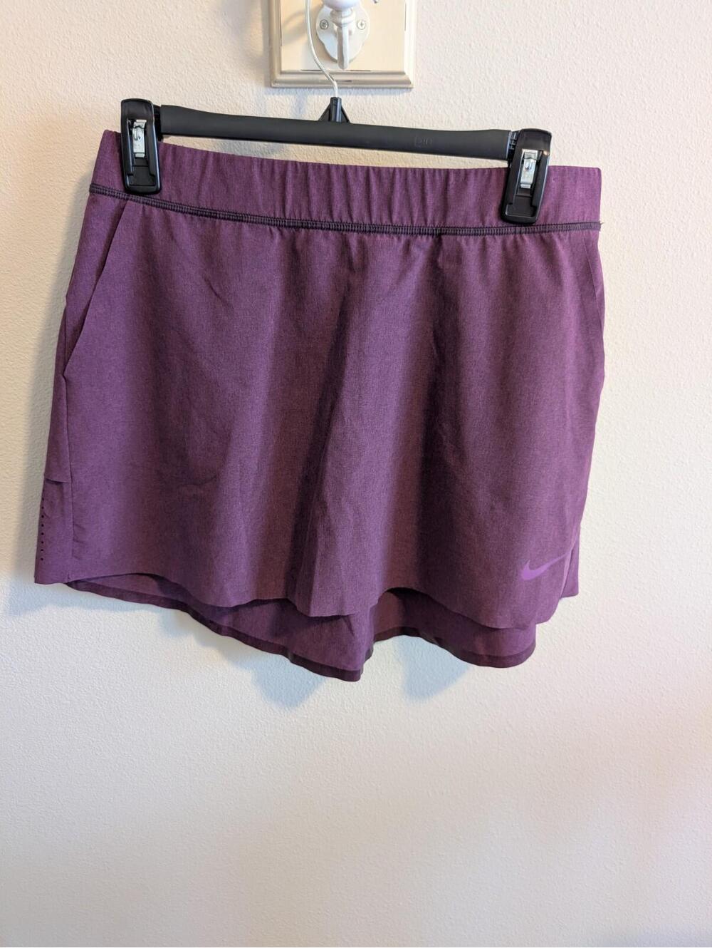 Nike Golf Dri Fit Women's Size Small Purple Athletic Skirt Lightweight Stretch